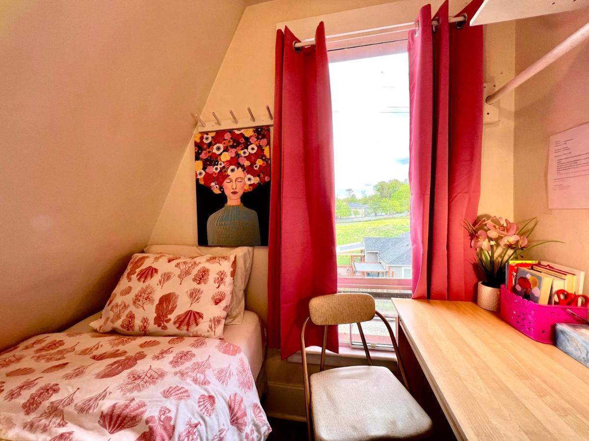 Private Room Tiny With Shared Bathroom Near Seatac Airport And Downtown Seattle Exterior photo